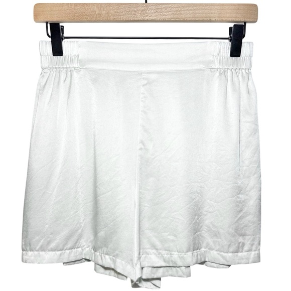 lunya Other - Lunya Washable Silk Short in Tranquil White